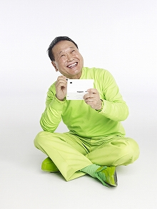 画像ギャラリー No.001のサムネイル画像 / 「HUDSON×GReeeeN ライブ!? DeeeeS!?」のCMに坂東英二さんが