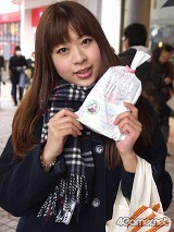 画像集#005のサムネイル/新宿，渋谷，品川で「バレンタイン限定ARカード＆ポッキー」を配布。「ラブプラス」のおかげでバレンタインデー中止も中止できそうです