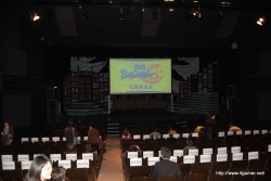 画像ギャラリー No.001のサムネイル画像 / 出陣は7月29日。「戦国BASARA3」完成発表会では「舞台『戦国BASARA』〜蒼紅共闘〜」の当日券発売も発表