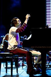 ���������꡼ No.002�Υ���ͥ������ / �����BASARA3�ס�Wii�ѥ��饳��PROƱ���Ǥ�ȯ����ꡣ8��4���ˤϥ��ꥸ�ʥ륵��ȥ�CD�䥨��ǥ��󥰥ơ��ޤΥ��󥰥�CD��ȯ���