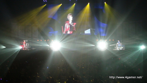 画像ギャラリー No.009のサムネイル画像 / T.M.Revolutionをはじめ豪華絢爛なキャスト達が日本武道館に集結。大いに盛り上がった「戦国BASARA 5周年祭〜武道館の宴〜」をレポート