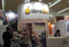 ꡼ No.001 | G-Star 2011ϥޥȤMMORPGSEVENCOREפθ򡤴ڹǤΥѥ֥åHigh1 EntertainmentʹƤߤ 