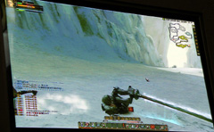 画像集#013のサムネイル/［CJ 2010］実は3D立体視にも対応していた「Hunter Blade」。見た目の話題ばかりが先走っているが，そのゲーム内容はいかに