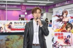 画像ギャラリー No.004のサムネイル画像 / 鯉沼プロデューサーや小日向えりさんが来店した「戦国無双3」発売記念イベントでは,村雨城モードの開発秘話や隠し要素が明らかに