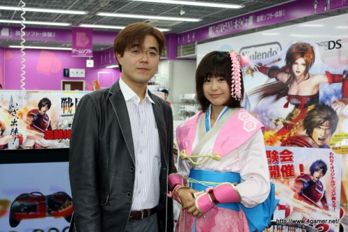 画像ギャラリー No.009のサムネイル画像 / 鯉沼プロデューサーや小日向えりさんが来店した「戦国無双3」発売記念イベントでは,村雨城モードの開発秘話や隠し要素が明らかに