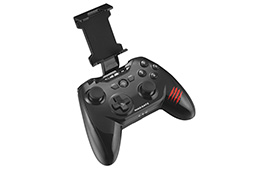 画像集#004のサムネイル/Mad Catz,PCとAndroid端末両対応のBluetoothゲームパッドを6月27日発売。スマートフォンを固定できるグリップ付き