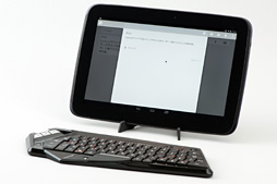 画像集#015のサムネイル/Mad Catz「S.T.R.I.K.E. M」レビュー。PCとMac,Android,iOS対応の“見た目最重視”なBluetoothキーボードをPS4で使ってみた