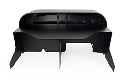 画像集#006のサムネイル/27万円弱で,自宅を飛行機のコクピットにできます。フライトシムの計器用機材ラックがMad Catzから発売