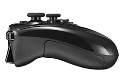 画像集#007のサムネイル/Mad Catz,標準サイズより20%小さなワイヤレスゲームパッドのPC&Android対応版を11月28日に発売。価格は4298円