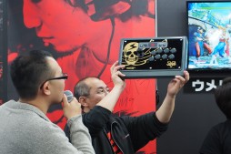 ꡼ No.004 | ոեޥåפTeam Mad Catz·Ƨߡ֥ȥ꡼ȥեVפΥ奦Ϫ줿Mad Catzȼꥤ٥ȥݡ