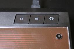 画像ギャラリー No.018のサムネイル画像 / Mad Catzから新型アーケードスティック「E.G.O.」が登場。カスタマイズ性重視のゲームパッドや新型マウスも合わせてレポート