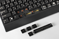 ꡼ No.014 | ZOWIE CELERITASץӥ塼㼴ѤΥޡᥫ˥륭ܡɤϷڤǸȥ쥹ݥ󥹤Τ褵