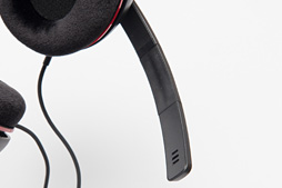 画像ギャラリー No.014のサムネイル画像 / ZOWIEのコアゲーマー向けヘッドセット第2弾「MASHU」レビュー。「いい音」に背を向けた徹底プロ志向は今回も健在だった