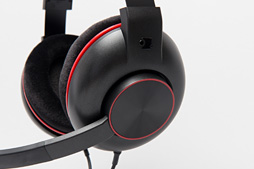 画像ギャラリー No.024のサムネイル画像 / ZOWIEのコアゲーマー向けヘッドセット第2弾「MASHU」レビュー。「いい音」に背を向けた徹底プロ志向は今回も健在だった