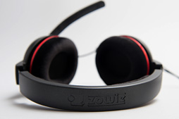 画像ギャラリー No.025のサムネイル画像 / ZOWIEのコアゲーマー向けヘッドセット第2弾「MASHU」レビュー。「いい音」に背を向けた徹底プロ志向は今回も健在だった