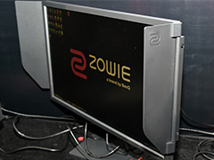 BenQ ZOWIE，ゲーマー向け液晶ディスプレイ新製品「XL2735」の実機を大公開。次世代製品のポイントに西川善司が迫る