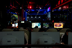 ꡼ No.009 | ʤޡ֥No.1CS:GOפʤΤeXTREMESLAND 2017αĲҤȴݥ󥵡BenQ˰յŪʹ