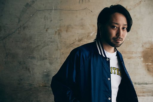 ꡼ No.002Υͥ / PRۥץFPSץ쥤䡼ReitaʹZOWIEXL2546Kפ̥ϡeݡĤˤ᤿ͤɬܤΥǥץ쥤