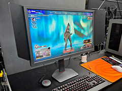 TN液晶＋直下型LEDで有機ELよりも残像感が少ないバトルロイヤル向けディスプレイ「XQ2566X」がBenQ ZOWIEから発売