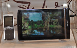 ꡼ No.023 | COMPUTEXASUSĶΡPC199ɥEee PCơ֥ޡȥե¢Ǥ륿֥åȡפȯɽ1945