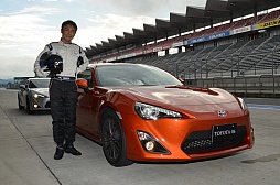 ꡼ No.018 | ¼֤ǤԤGT5ǺƸȥ西ǥ󥽡ݥեˡǥΥܤޤ줿CAN-Gateway ECUȯɽݡ