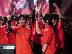 ꡼ No.047 | Υȥåץץ쥤䡼5ΥǷͤĺRed Bull 5G 2013 FINALSפšǯƼԤϡ