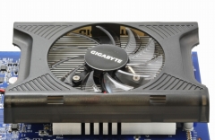 ꡼ No.002 | 󥯥å20MHz夲GIGABYTEHD 5570