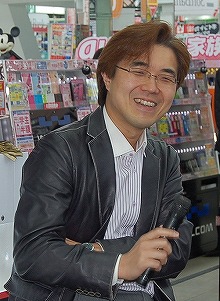 画像ギャラリー No.003のサムネイル画像 / 本日発売の「北斗無双」,記念イベントに開発プロデューサー鯉沼氏が登場し,寒さに負けないトークを繰り広げる