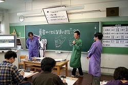 画像ギャラリー No.018のサムネイル画像 / 「勇者のくせになまいきだ:3D」発売記念イベント「3年D組勇なま先生」は,ゲームと同様,奇妙な味に満ちていた