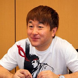 画像ギャラリー No.001のサムネイル画像 / 凝縮されたリアルがここにある――スーパーなプロデューサーが語る「スーパーストリートファイターIV」の原点とは。カプコン小野P,スーパーハイテンションインタビュー