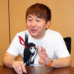 ²èÁü¥®¥ã¥é¥ê¡¼ No.025¤Î¥µ¥à¥Í¥¤¥ë²èÁü / ¶Å½Ì¤µ¤ì¤¿¥ê¥¢¥ë¤¬¤³¤³¤Ë¤¢¤ë¡½¡½¥¹¡¼¥Ñ¡¼¤Ê¥×¥í¥Ç¥å¡¼¥µ¡¼¤¬¸ì¤ë¡Ö¥¹¡¼¥Ñ¡¼¥¹¥È¥ê¡¼¥È¥Õ¥¡¥¤¥¿¡¼IV¡×¤Î¸¶ÅÀ¤È¤Ï¡£¥«¥×¥³¥ó¾®ÌîP¡¤¥¹¡¼¥Ñ¡¼¥Ï¥¤¥Æ¥ó¥·¥ç¥ó¥¤¥ó¥¿¥Ó¥å¡¼