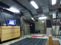 画像集#016のサムネイル/「天誅」舞台版の公演が開始。迫力のアクションや最新の映像技術による見応えある忍者活劇をレポート