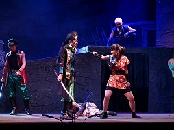 画像集#023のサムネイル/「天誅」舞台版の公演が開始。迫力のアクションや最新の映像技術による見応えある忍者活劇をレポート