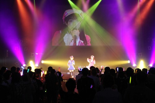 ���������꡼ No.015�Υ���ͥ������ / ���˥��10��������12��16������ǥ������Ȥ�Ķ����Ÿ���򸫤����õ�奪�ڥ� �ߥ륭���ۡ��ॺ�פ�1st�饤�֤˹ԤäƤ���