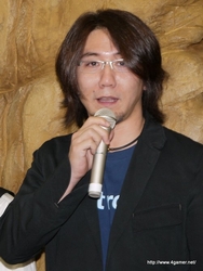 画像ギャラリー No.030のサムネイル画像 / 長島☆自演乙☆雄一郎選手がプロレスデビューするブシロードレスリング記者会見およびブシロード戦略発表会2011(春)の模様をレポート