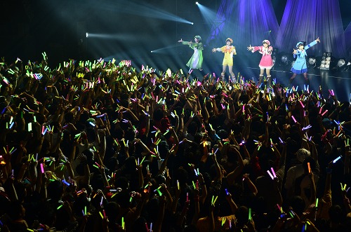 ���������꡼ No.001�Υ���ͥ������ / �ߥ륭���ۡ��ॺ�����������ֲ��͡פˡ����˥��Ʊ���������塼�������ä����С��ˤ��饤�֤��ݡ��� 