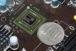 画像ギャラリー No.002のサムネイル画像 / Fusion APUセカンドインプレッション。CPUコア性能徹底検証でその立ち位置があらためて見えてきた