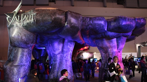 ꡼ No.001Υͥ / G2009mGameο饤󥲡VALIANTפξܺ٤ҲܤˤȾǯ٤о줫