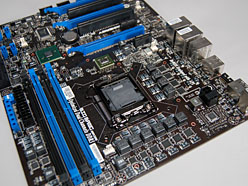 画像ギャラリー No.018のサムネイル画像 / MSI「Big Bang-Trinergy」発売直前検証(後)〜3-way SLI,OC Dashboard,QuantumWaveをチェック