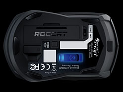 画像ギャラリー No.011のサムネイル画像 / 青色LED採用の光学センサーを搭載した「ROCCAT Pyra」マウス登場。ワイヤードとワイヤレスの2モデルで展開