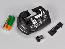 ���������꡼ No.008�Υ���ͥ������ / ROCCAT�Υ����ޡ������ޥ�����Pyra Wired��Wireless�ץ�ӥ塼���磻��쥹�ȥ磻�䡼�ɤ�2���ʤ��Ѱդ��줿������ǥ�μ��Ϥ򸫤�