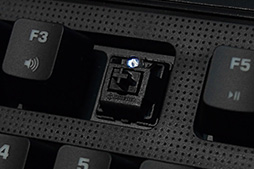 ꡼ No.004 | COMPUTEXROCCAT륭ܡɡפϪ֥ޥۤ򥲡ޡֲ̤ˤ륢ץפ