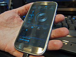 ꡼ No.014 | COMPUTEXROCCAT륭ܡɡפϪ֥ޥۤ򥲡ޡֲ̤ˤ륢ץפ