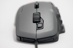 画像ギャラリー No.025のサムネイル画像 / 「ROCCAT Nyth」レビュー。左サイドの最大12ボタンを自由にカスタマイズできるマウスは,ズバリ買いなのか