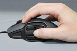 画像ギャラリー No.031のサムネイル画像 / 「ROCCAT Nyth」レビュー。左サイドの最大12ボタンを自由にカスタマイズできるマウスは,ズバリ買いなのか