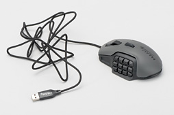 画像ギャラリー No.041のサムネイル画像 / 「ROCCAT Nyth」レビュー。左サイドの最大12ボタンを自由にカスタマイズできるマウスは,ズバリ買いなのか