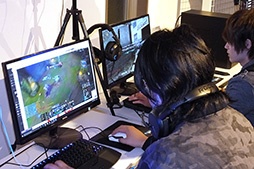 画像ギャラリー No.007のサムネイル画像 / 新型マウス「Kova」が好評。ROCCATの最新製品を体験するパーティー形式のイベントが秋葉原で開催