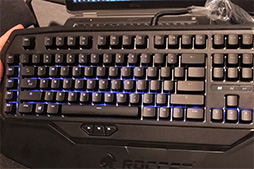 CES 2016ROCCATե륫顼LEDܤΥᥫ˥륭ܡɡRyos MK FXפȽ210gΥץ󥨥إåɥåȡRengaפϪ