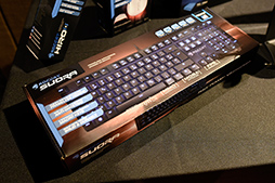 ���������꡼ No.003�Υ���ͥ������ / ��COMPUTEX��ROCCAT�ο�����ܡ��ɤϡ֥ե륭�����ͤΤޤޡ��˸¤ޤǾ������פ����󥻥ץȡ�E3�ǤϤ���ʤ뿷���ʤ�