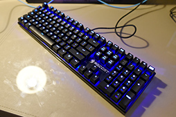 ���������꡼ No.010�Υ���ͥ������ / ��COMPUTEX��ROCCAT�ο�����ܡ��ɤϡ֥ե륭�����ͤΤޤޡ��˸¤ޤǾ������פ����󥻥ץȡ�E3�ǤϤ���ʤ뿷���ʤ�